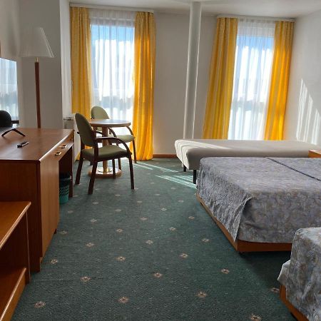 Elekt Czaplinek Hotell Eksteriør bilde
