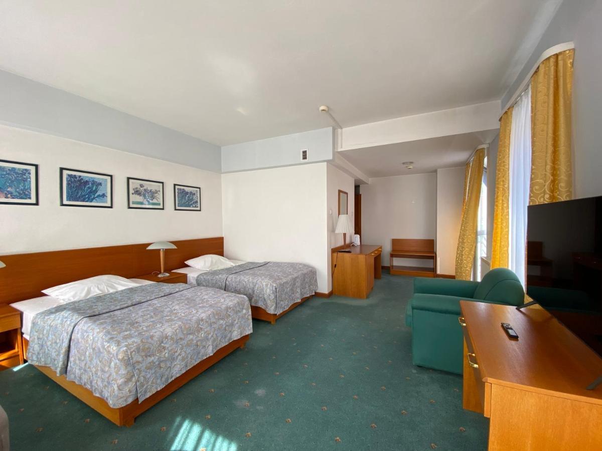 Elekt Czaplinek Hotell Eksteriør bilde